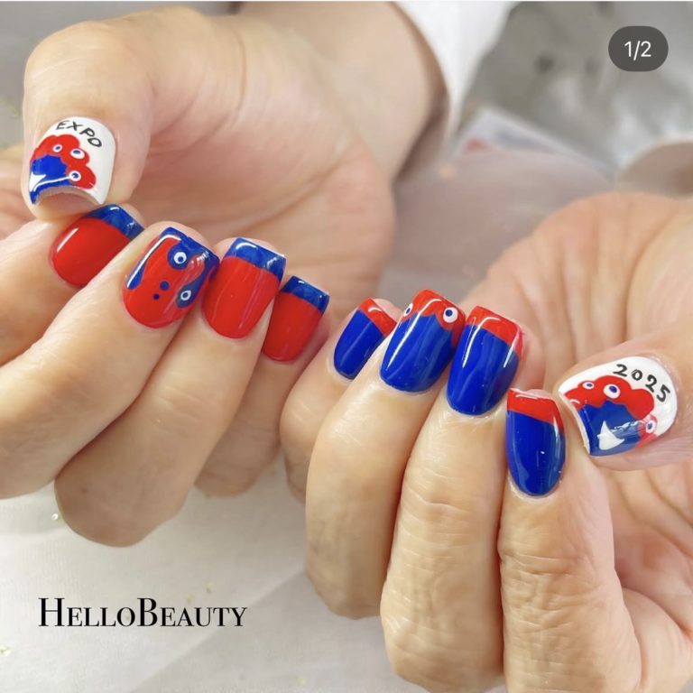 ミャクミャクネイル❤️💙